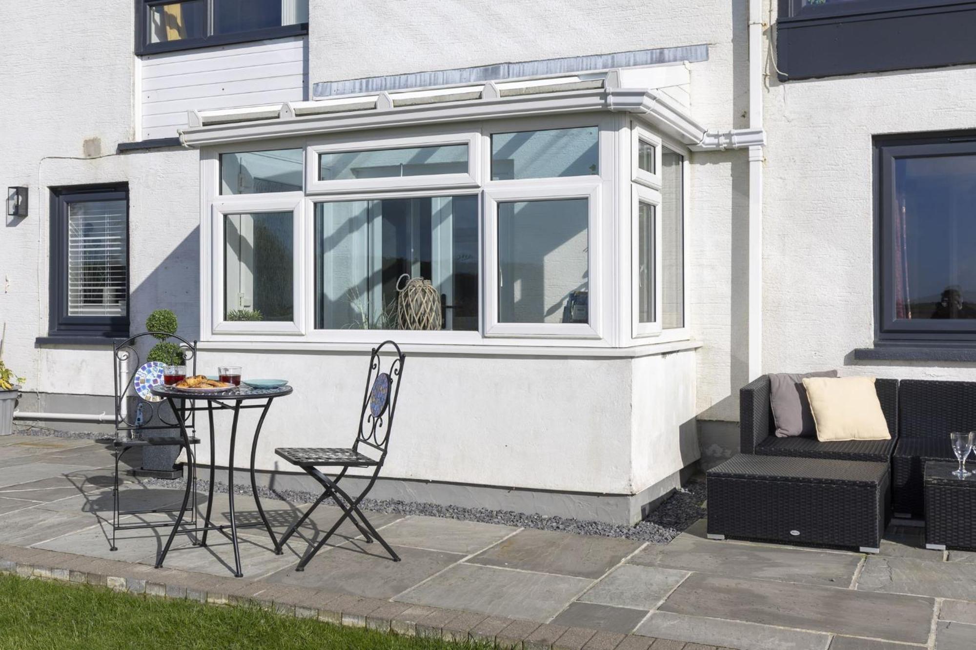 The Hidden Valley - A Stylish Rural Retreat, Perfect For Families St Clears Exterior photo