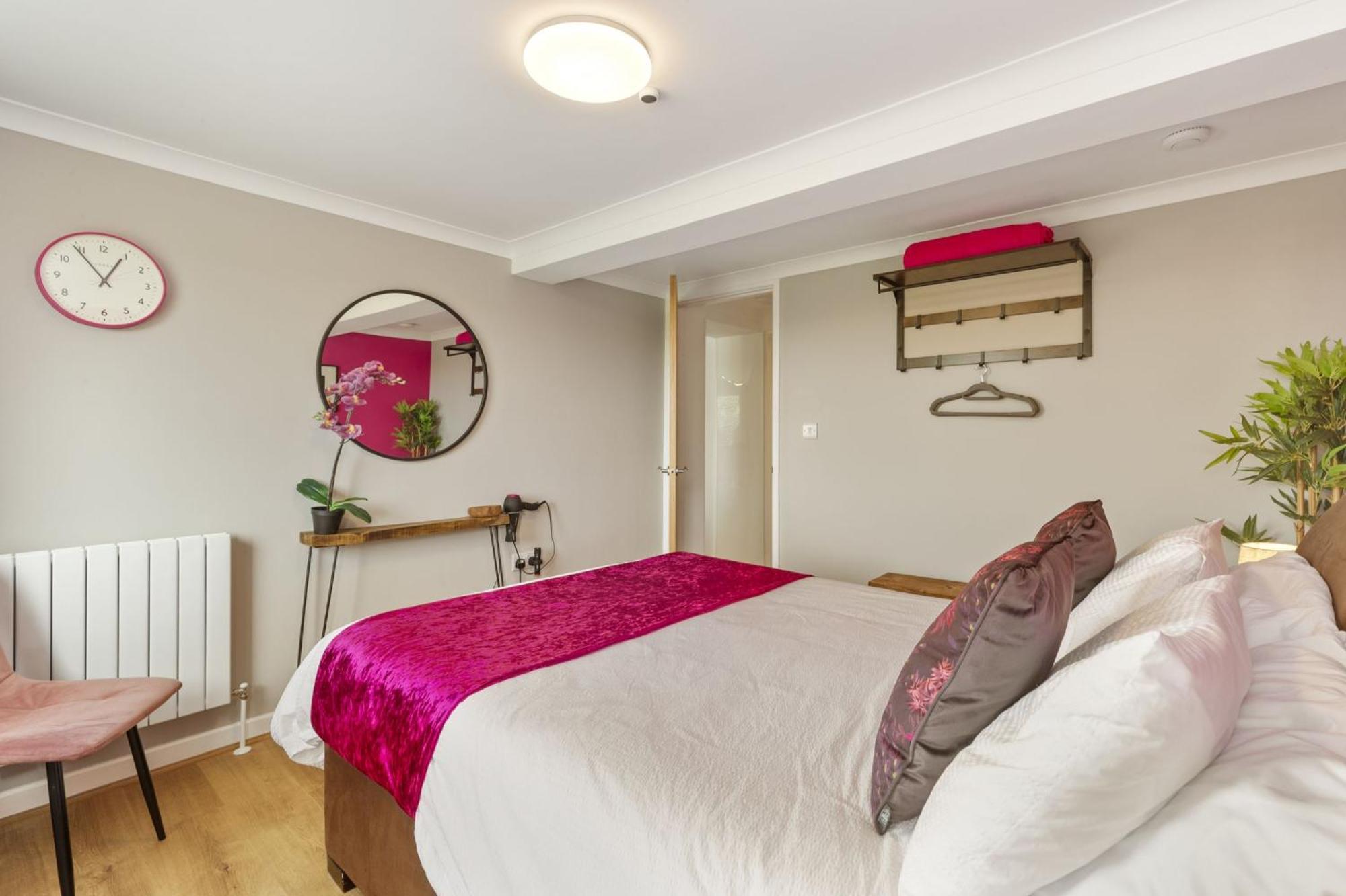 The Hidden Valley - A Stylish Rural Retreat, Perfect For Families St Clears Exterior photo